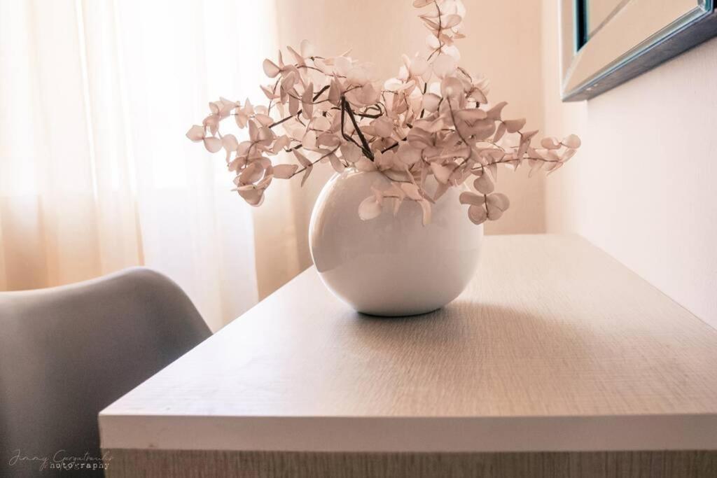 Remvi Deluxe Apartment 202 With Sea View 卡尔帕索斯 外观 照片
